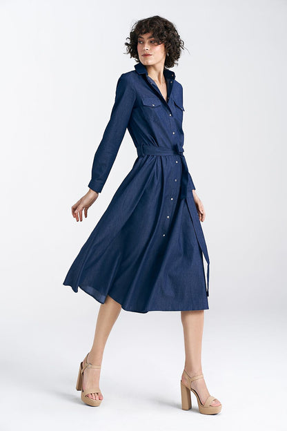 Nife stylish midi daydress in navy, accentuated by a waist-belt and button-down design, perfect for both casual and formal wear.