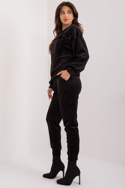 Front view of the Luxury Velour Sweatshirt and High Waist Pants combination by Italy Moda in a chic casual outfit.