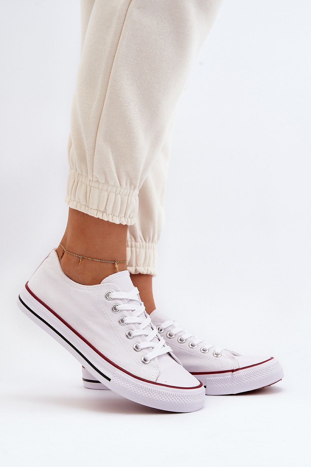 Fashionable women's textile sneakers by Step in style, featuring a classic silhouette ideal for any spring-summer outfit.