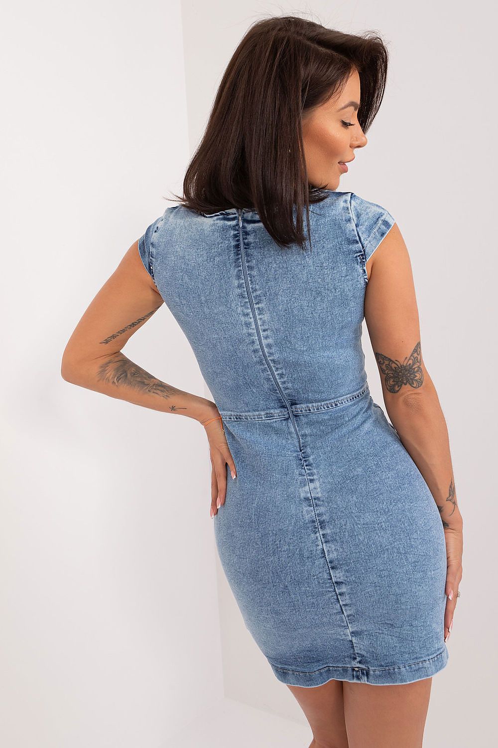 Stylish Jean dress by Lakerta with a flattering pencil fit and elegant zipper closure, ideal for both casual outings and chic events.