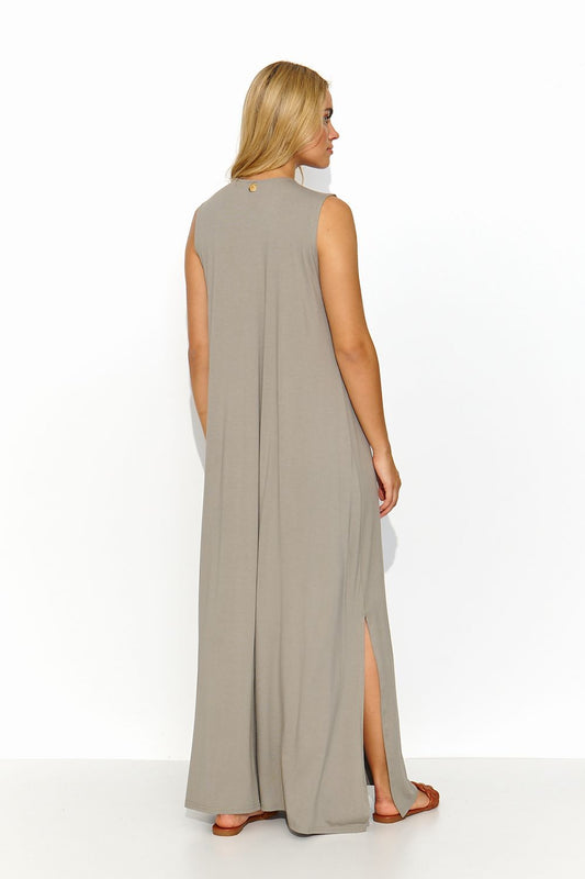 Luxurious Makadamia Maxi Dress featuring a Sweetheart Neckline and designer slits, ideal for casual and semi-formal events