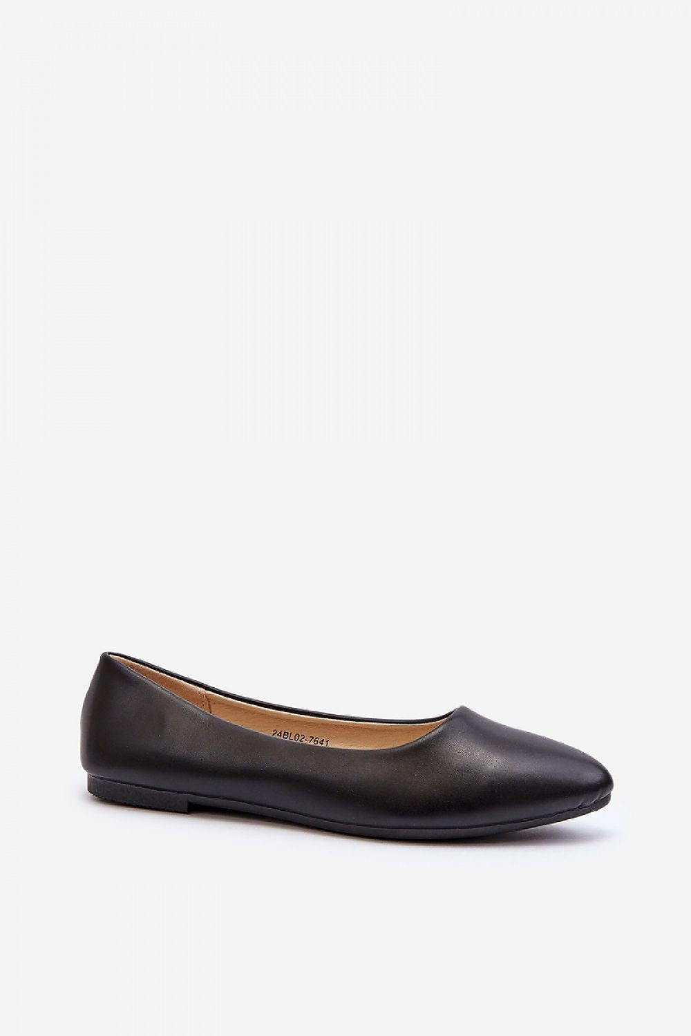 Step in Style comfortable women's ballerinas in eco leather, ideal for all-day wear with a stylish and sophisticated look.