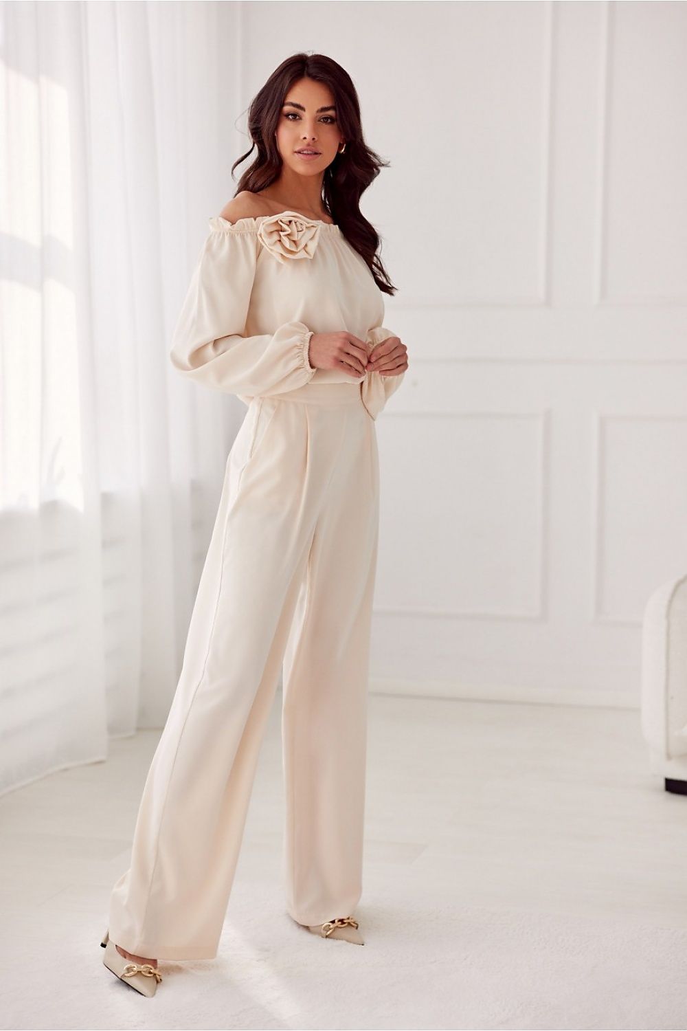 Alaya Trousers by Roco Fashion in a stunning pose, highlighting the perfect fit and elegant design for modern women who value style and comfort.