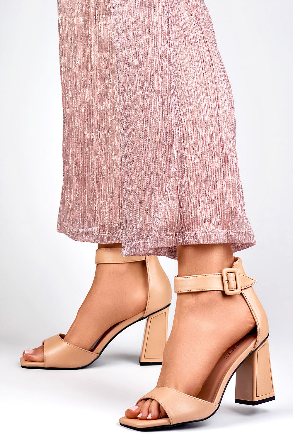 Elegant PRIMO 9cm heel sandals made of eco-friendly leather, showcasing an open toe design for ultimate summer comfort.