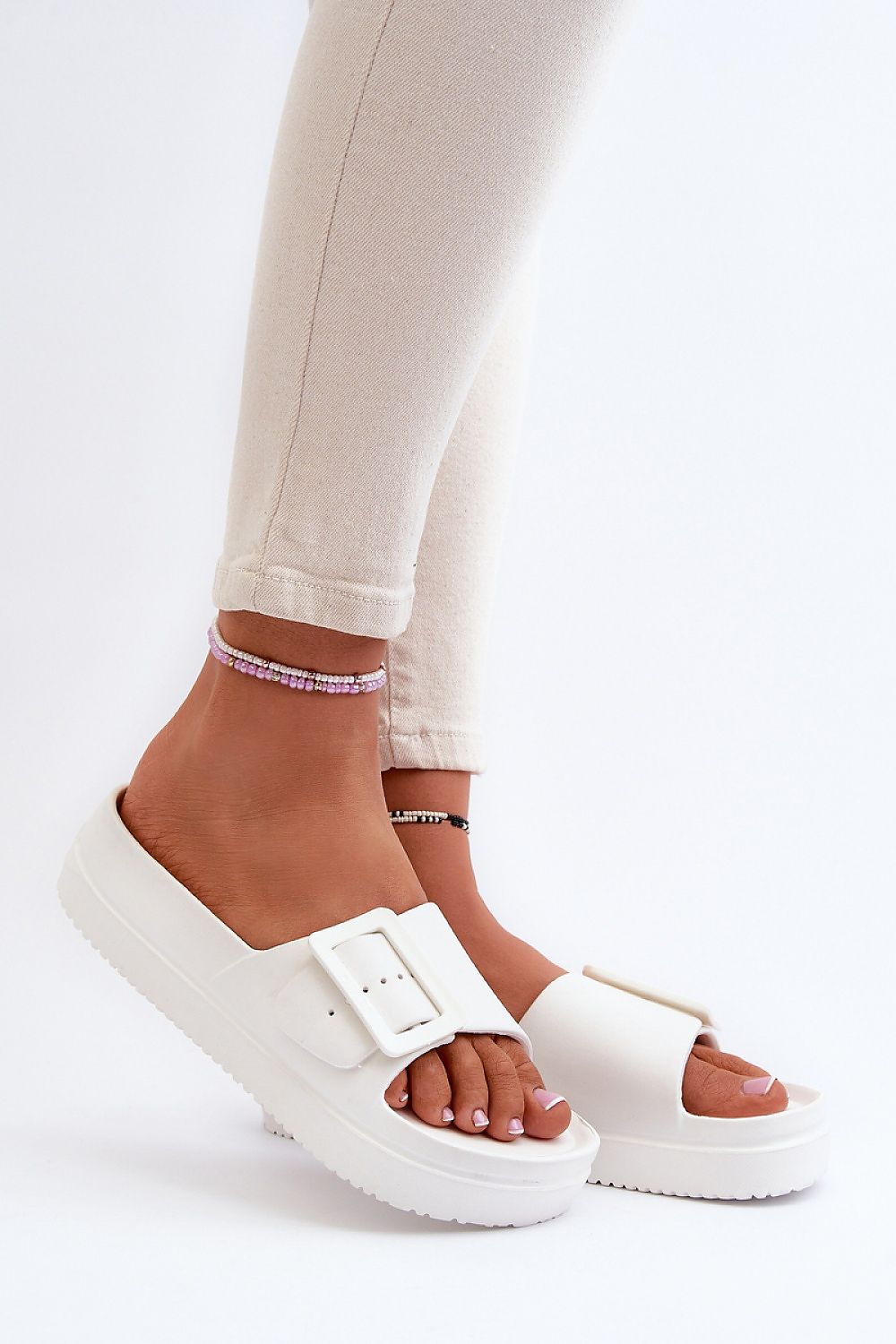 Elegant Big Star Women's Platform Flip-Flops showcasing a lightweight foam design with luxe buckle strap, perfect for stylish summer outings.