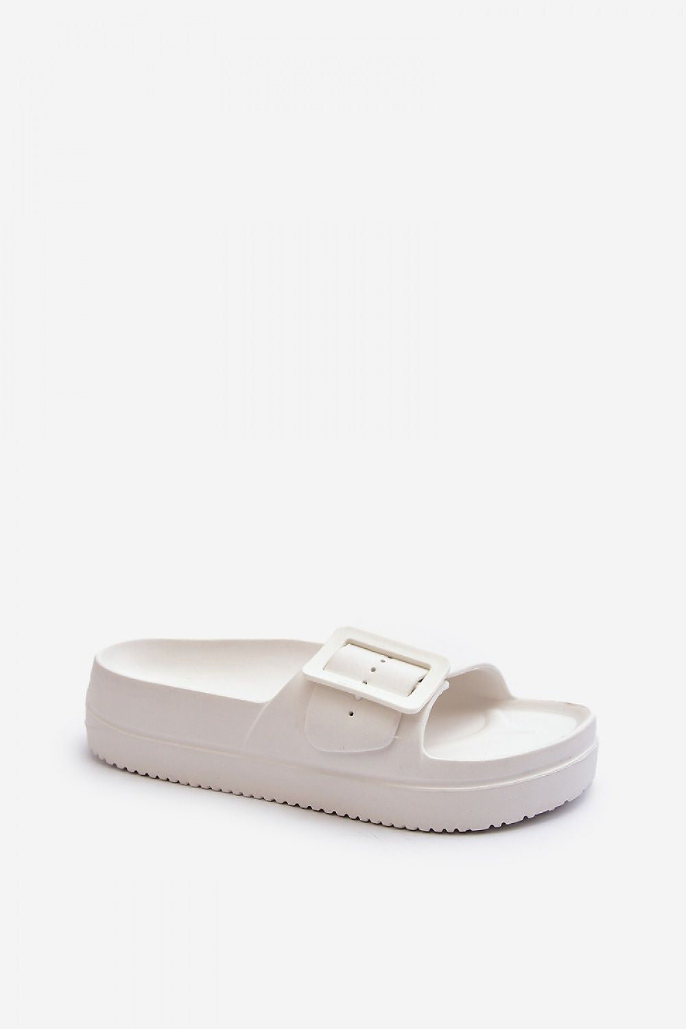 Chic Big Star Women's Platform Flip-Flops featuring a comfortable footbed and striking buckle detail, ideal for luxury summer fashion.