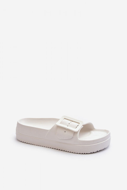 Chic Big Star Women's Platform Flip-Flops featuring a comfortable footbed and striking buckle detail, ideal for luxury summer fashion.