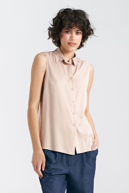 Sophisticated Nife women's shirt in soft viscose, offering a timeless and elegant look.