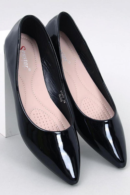 Stylish Inello patent leather ballet flats with a sleek almond toe design, showcasing a comfortable cushioned insole, perfect for elegant occasions.