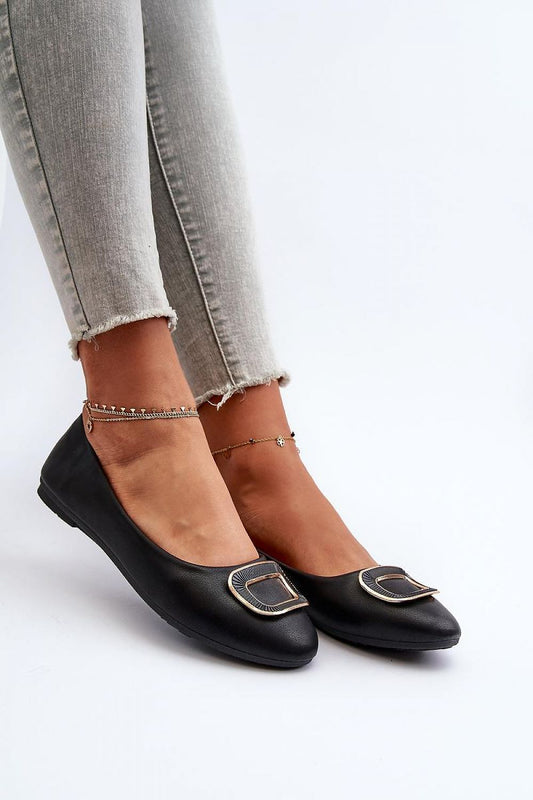 Elegant eco leather ballet flats by Step in Style, featuring a chic buckle embellishment, perfect for summer fashion. Styled with distressed jeans for a luxurious, casual look.