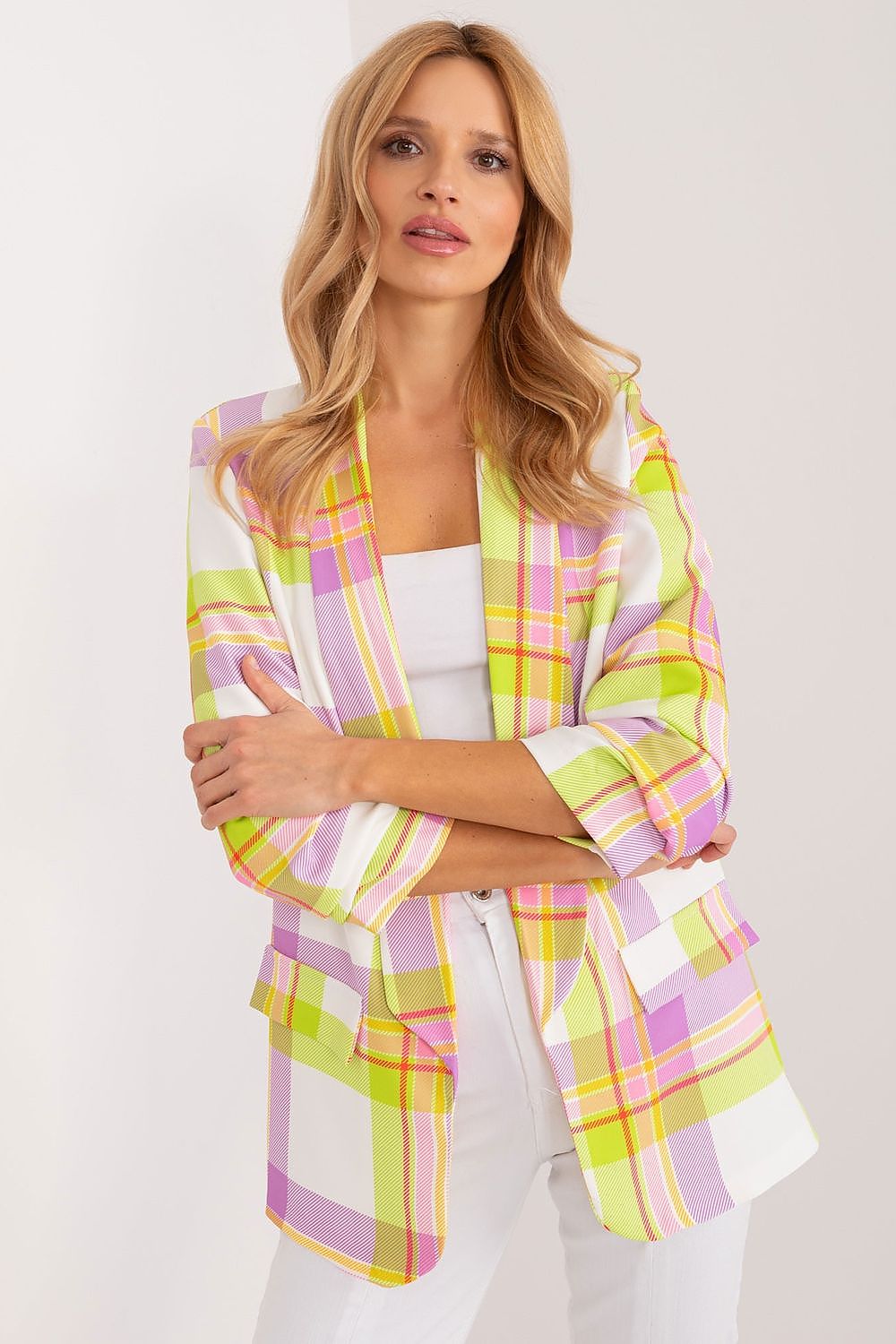 Luxurious women's blazer by Italy Moda featuring elegant lined lapels and a chic colourful check print, perfect for casual and formal wear.