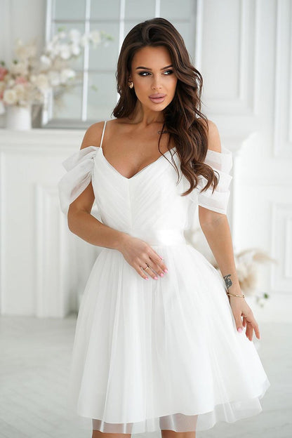 Bicotone evening gown showcasing stunning plunging tulle sleeves, ideal for formal events and special occasions.