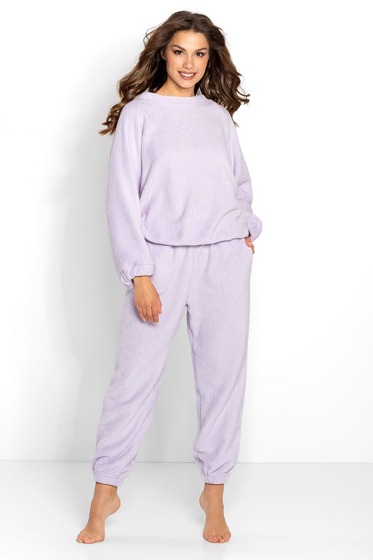 Vivi Women's Tracksuit featuring a luxurious soft polyester long-sleeved top in a chic colour, ideal for comfortable homewear.