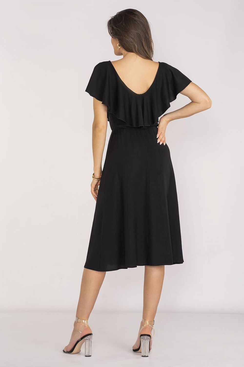 Elegant Awama midi length dress featuring a sophisticated ruffle neckline and stylish elastic waistband, perfect for summer gatherings and romantic evenings.