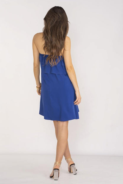 Chic Spanish-style daydress by Awama designed to flatter the figure with a trapezoidal cut and elegant shoulder exposure.