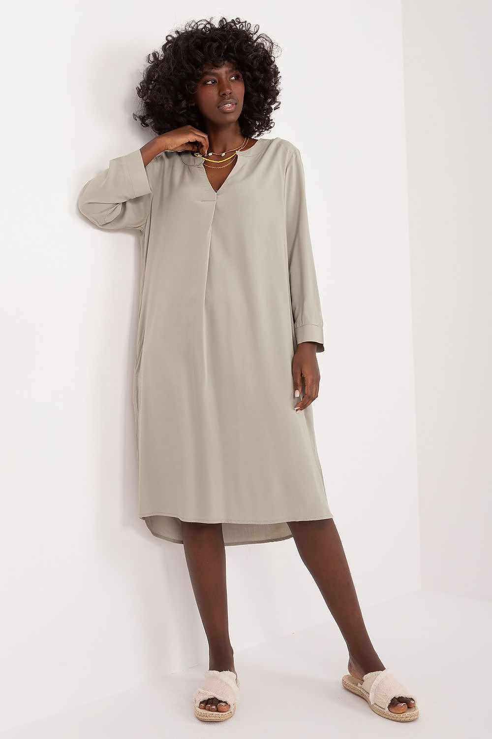 Elegant Oversized V-Neck Daydress by Sublevel made of lightweight viscose with hidden pockets, perfect for stylish everyday wear.