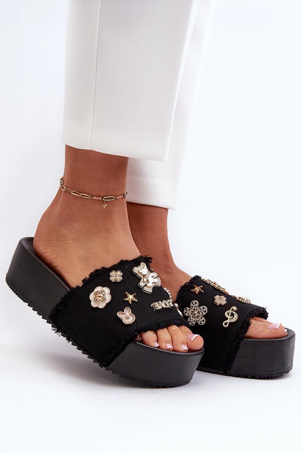Step in Style Women's Chunky Platform Sandals featuring unique cute badges, perfect for achieving a luxurious summer look.