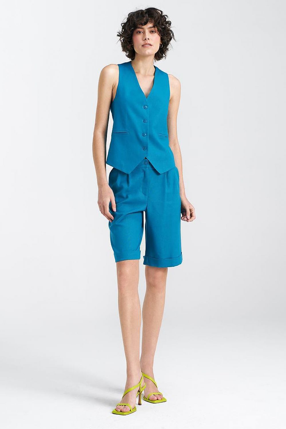 Close-up view of the Nife Classic Cut Gilet Vest, highlighting the premium viscose, linen, and cotton blend fabric, designed for elegance and comfort.