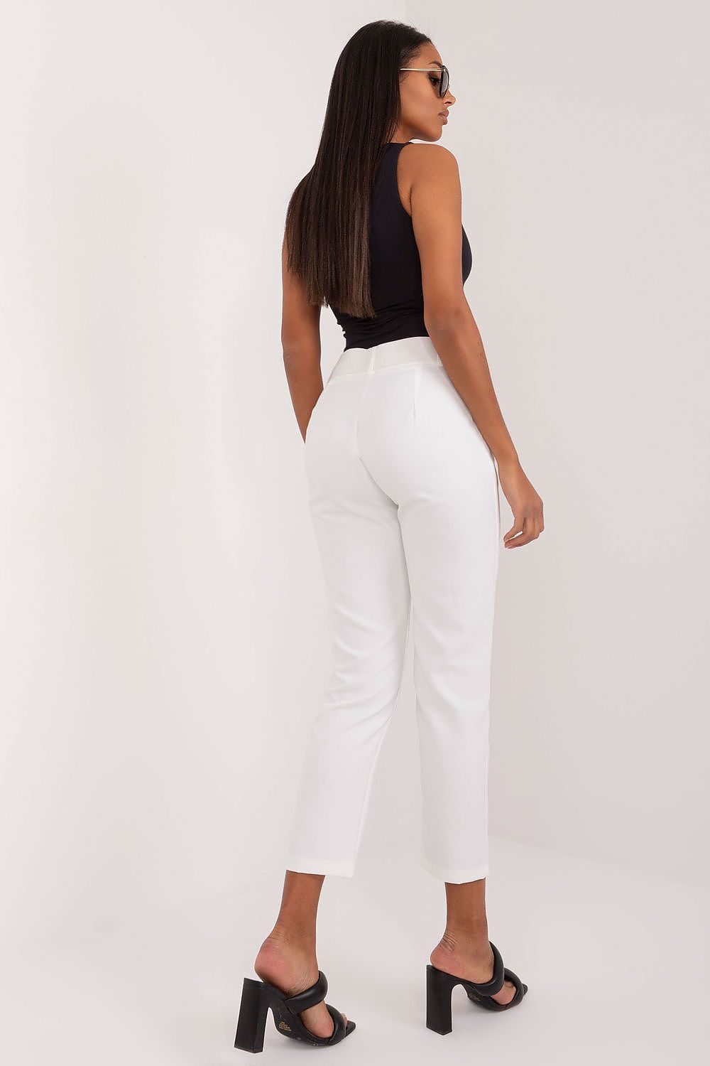 Line-up of Och Bella Women's Elegant High-Waist Chino Trousers in various sizes, emphasising their tailored fit and chic high-waist style ideal for modern women's wardrobe.