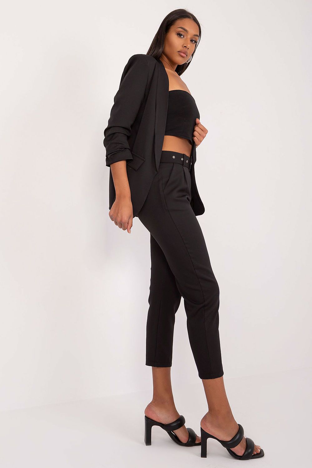Och Bella Elegant Chino Trousers with a stylish zip and button closure, designed for functional elegance in both work and leisure settings.