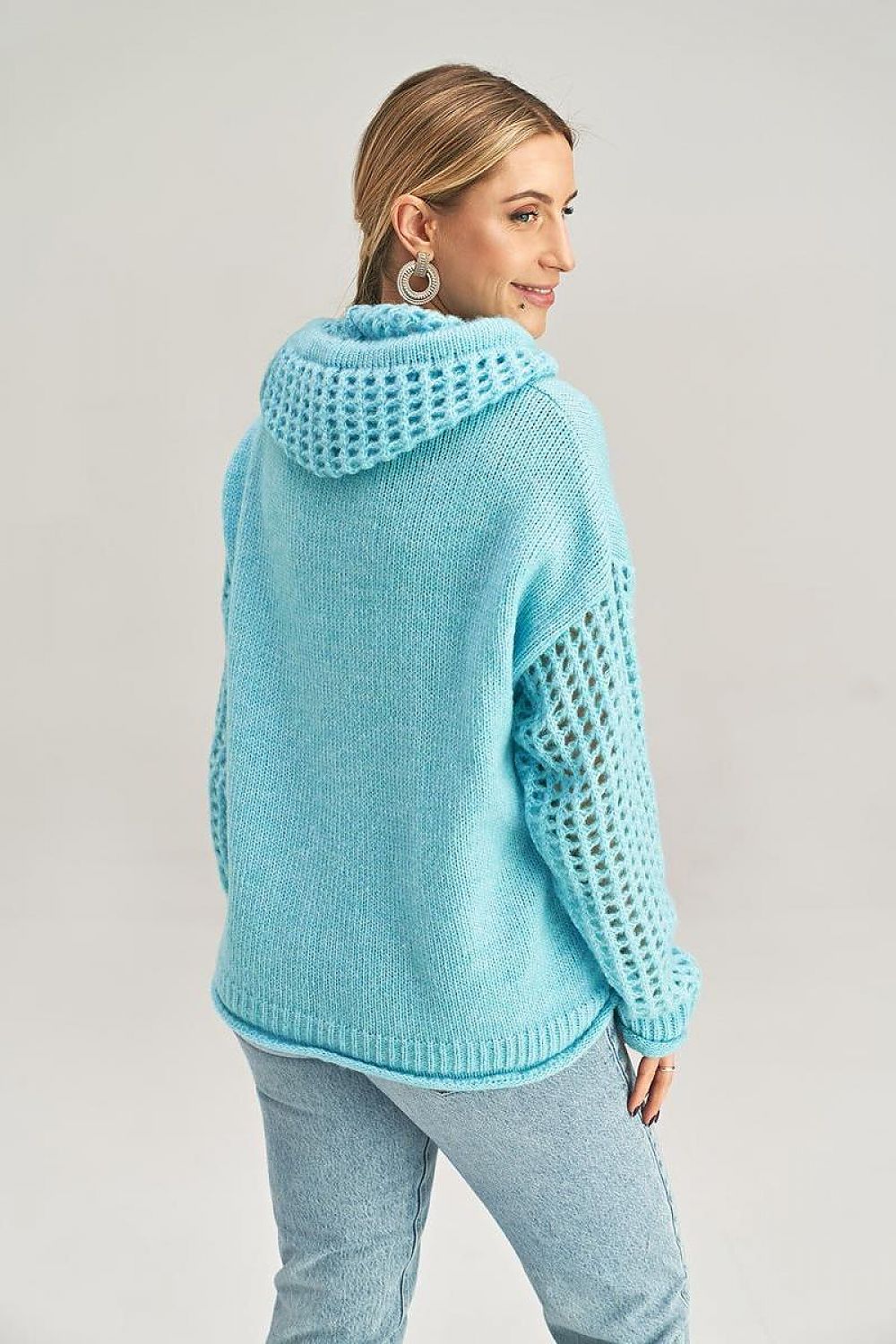 Elegant Figl hooded jumper, showcasing a sumptuous blend of fabrics and stylish detailing for a fashionable outfit.