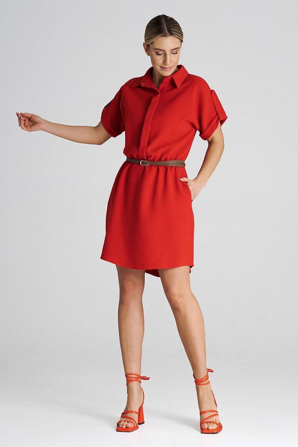 Stylish Figl daydress in a flattering loose fit, ideal for both casual and formal events.