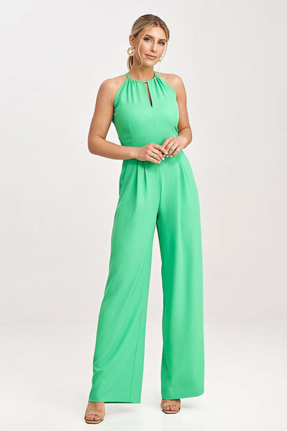 Stylish semi-circular neckline of the Figl sleeveless jumpsuit showcased in a soft fabric, perfect for a sophisticated look.