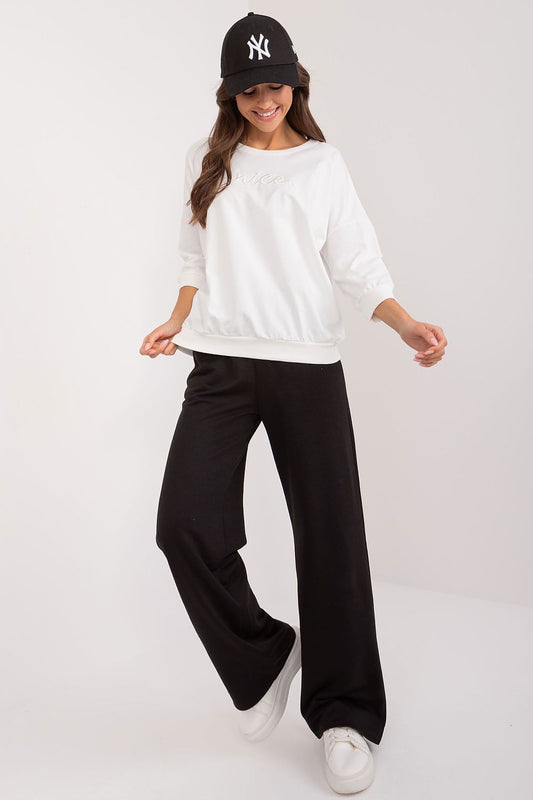 Elegant round neckline of Relevance's luxury women's daily sweatshirt, designed for versatile daily wear and modern style.