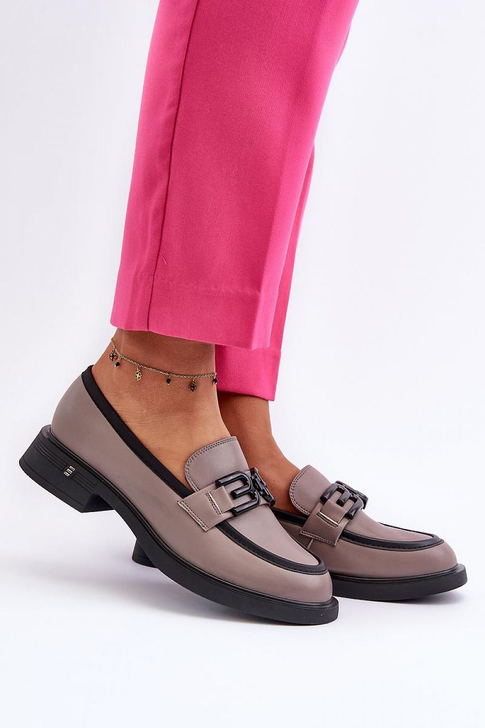 Vinceza Natural Leather Moccasins for Women, featuring a sophisticated design with a soft insole for all-day comfort.