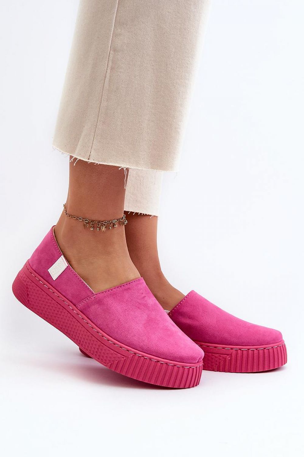 Step in Style luxury Big Star women's slip-on platform sneakers featuring a stylish imitation leather suede upper and a memory foam insole for unparalleled comfort and support.