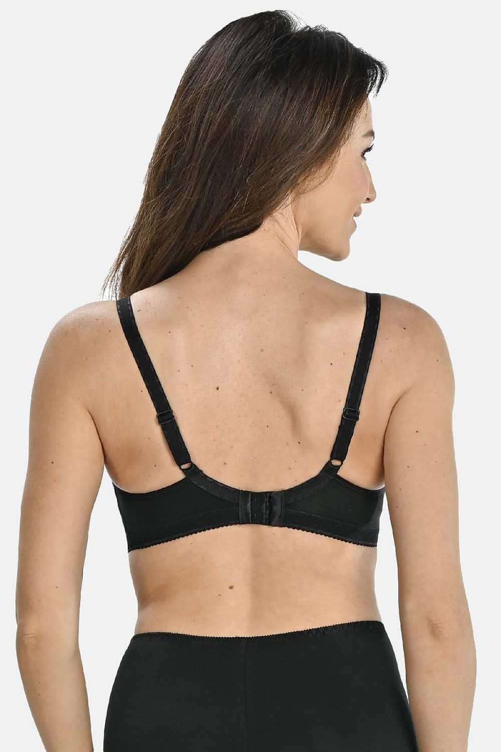 Elegant Teyli nursing bra showcasing superior quality materials, offering a smooth, stylish look suitable for daily wear during the breastfeeding journey.