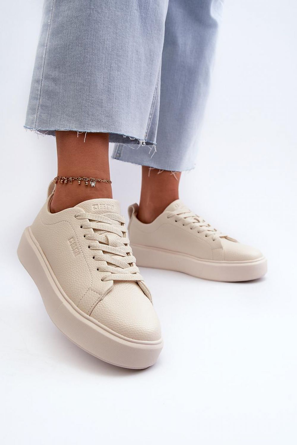 Stylish Women's Big Star Sneakers in eco leather, highlighting the modern platform silhouette and MEMORY FOAM comfort system by Step in Style.