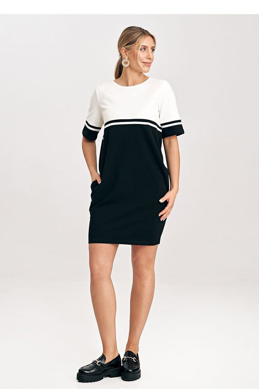 Elegant two-tone cotton mini dress by Figl featuring a stylish belt and practical pockets, perfect for a sophisticated everyday look.