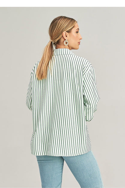 Stylish Figl shirt with long, drooping sleeves, designed asymmetrically with a shorter front and longer back, ideal for a chic ensemble.