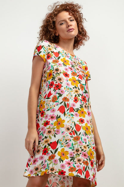 Tessita's stylish daydress with a unique pattern, offering both durability and elegance for any occasion.