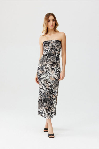 Full-length view of the Roco Fashion Zuri daydress, highlighting its elegant fit and summer-ready style, perfect for holiday outings.