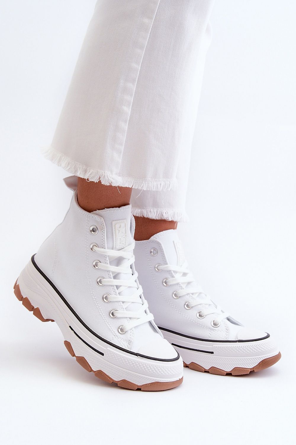 Elegant Women's High Platform Sneakers by Step in Style featuring a stylish 4.5 cm elevation, designed for comfort and a fashionable look.
