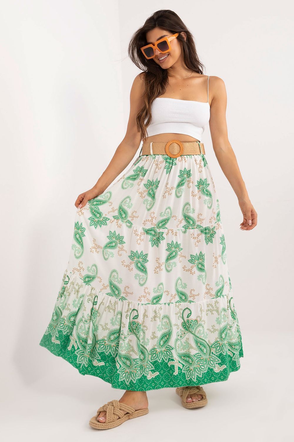 Italy Moda's stylish viscose maxi skirt with a vibrant pattern, complemented by a delicate ruffled hem, ideal for creating chic everyday outfits.