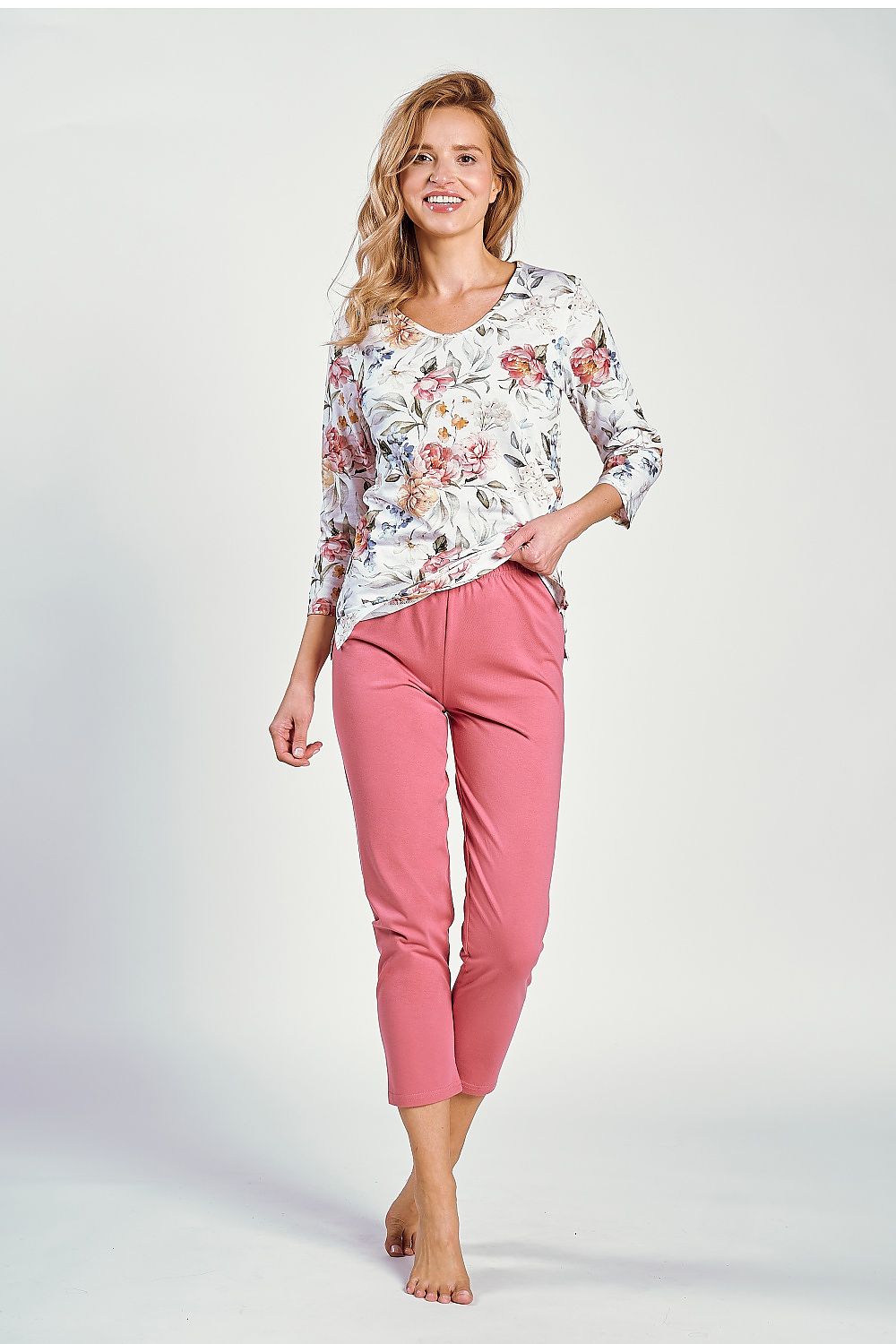 Luxury Women's Cotton Pyjamas Set by Taro featuring a 3/4 sleeve blouse made from soft cotton, perfect for comfort and style.