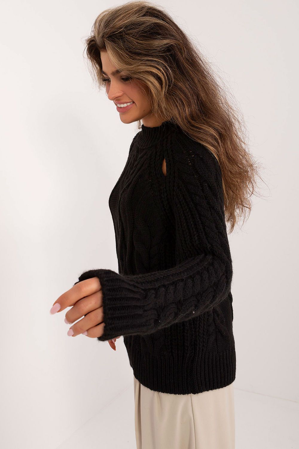 Luxurious Women's Luxe Badu Jumper in soft acrylic wool blend, featuring a classic round neckline and elegant knit texture for sophisticated everyday wear.