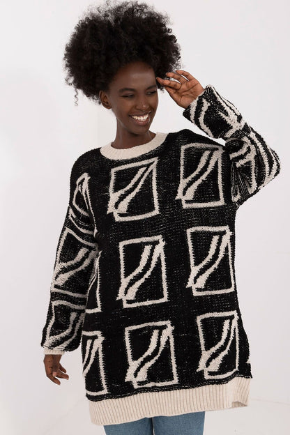Badu's chic women's jumper with long sleeves and a round neckline, made from a soft acrylic-wool blend, ideal for both work and casual outings.