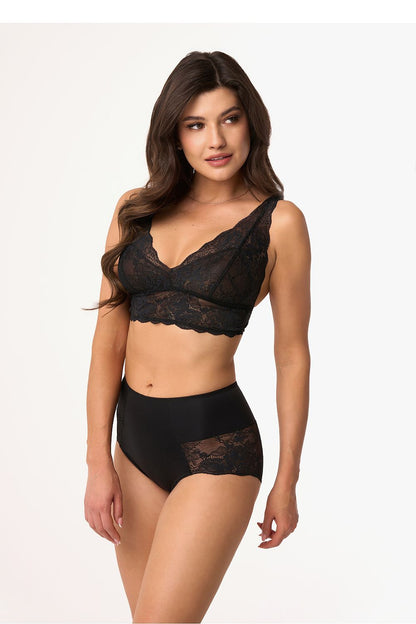 Luxurious Babell lace-trimmed women's panties in soft breathable fabric, showcasing elegant design for ultimate comfort.