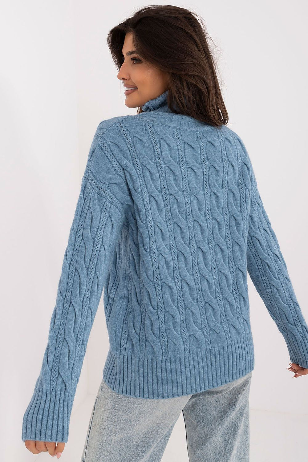 Luxurious women's turtleneck sweater by AT, showcasing a stylish design suitable for cooler weather.