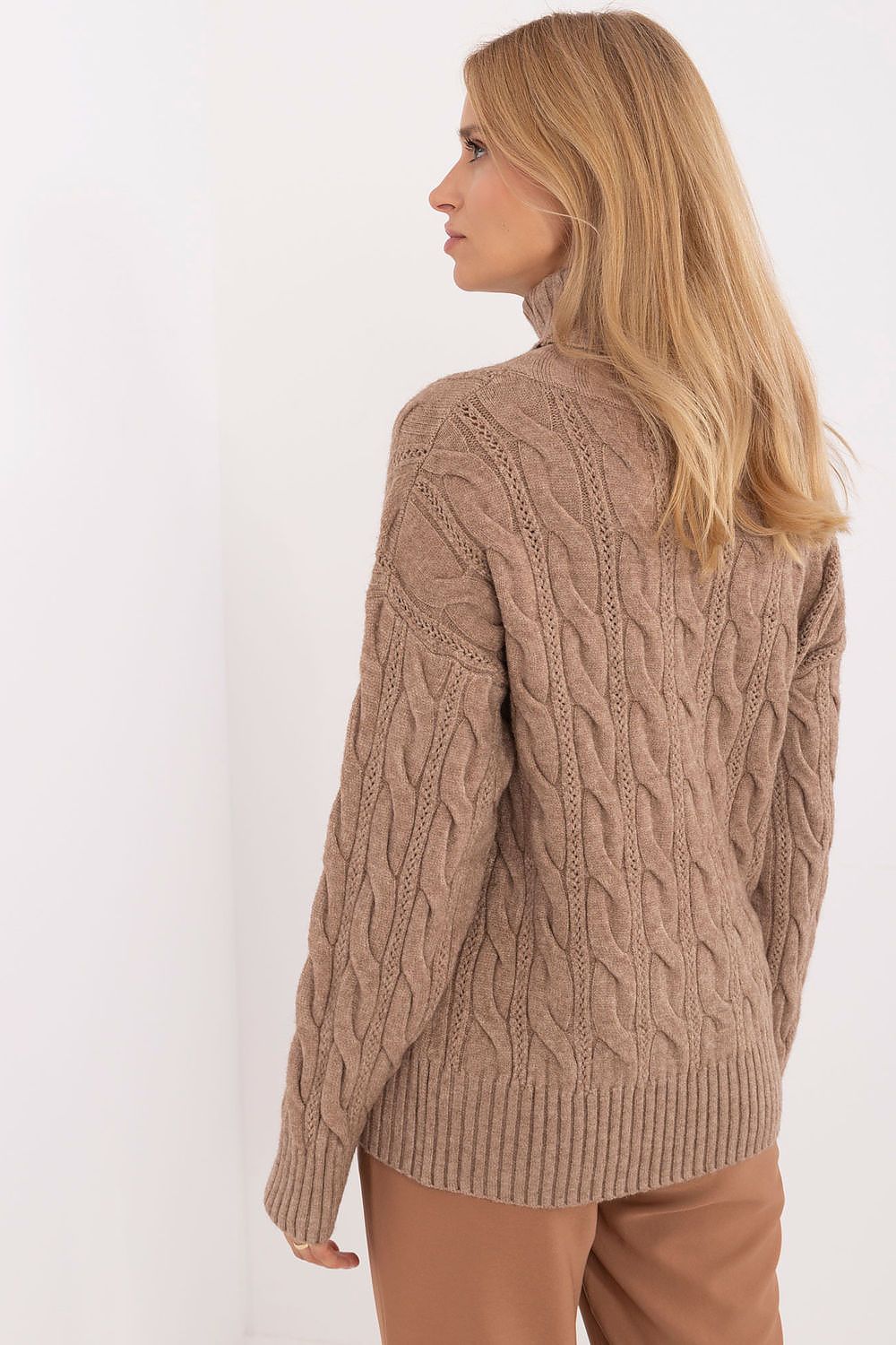 Sophisticated women's turtleneck sweater by AT, designed for warmth and luxury with an elegant long sleeve style suitable for everyday wear.
