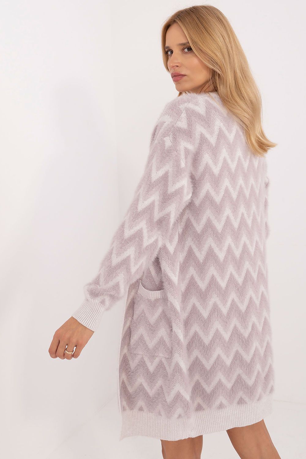 Elegant buttonless casual cardigan for women by AT, made from a soft blend of nylon, PBT, and viscose, featuring long sleeves and stylish slip pockets.