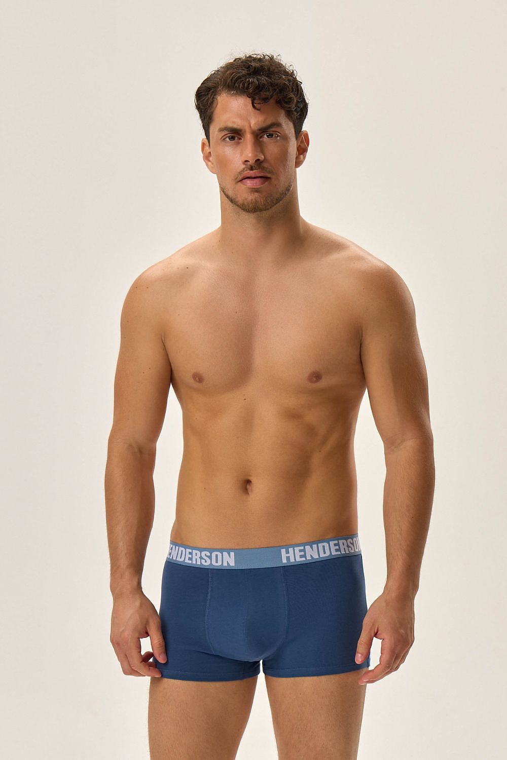 Elegant Henderson Jarl Men's Boxers, 3-pack detailed with soft cotton blend and chic design for modern sophistication.