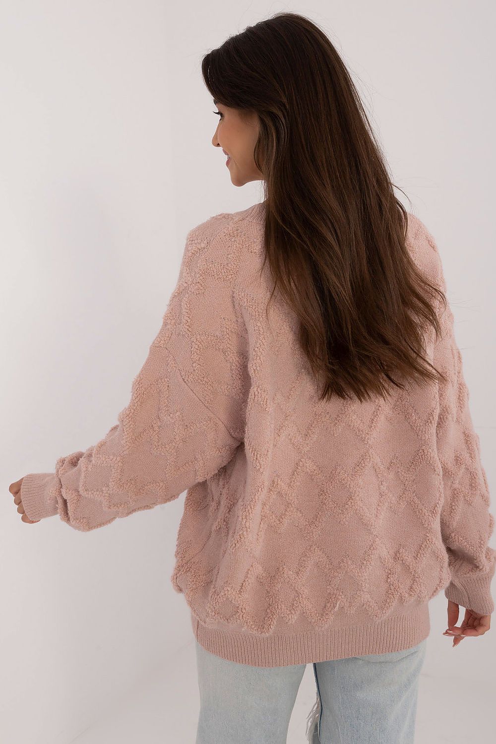 Chic long-sleeve women's sweater from AT, showcasing an exquisite round neckline and a refined texture, perfect for both professional and casual occasions.