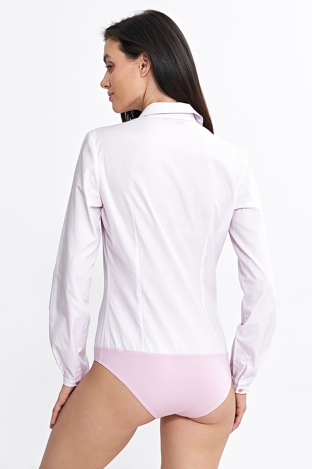 Model wearing Nife elegant long sleeve shapewear body, illustrating the perfect blend of classic elegance and modern functionality.