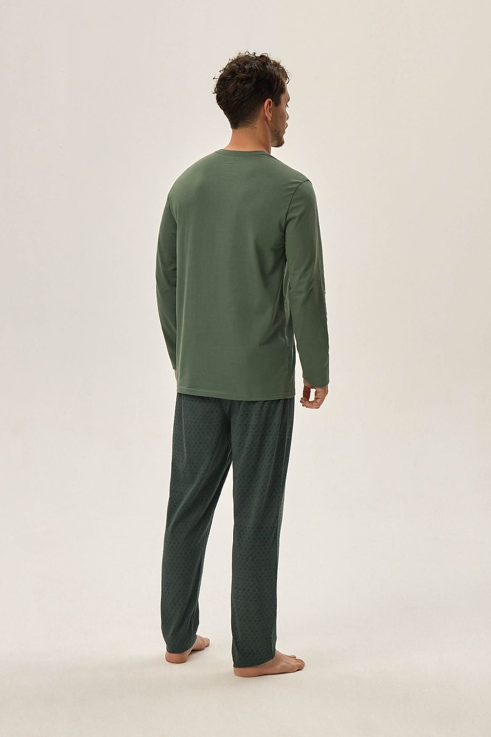 Detail of Henderson Hale pyjamas depicting soft and breathable cotton fabric for ultimate comfort during sleep.