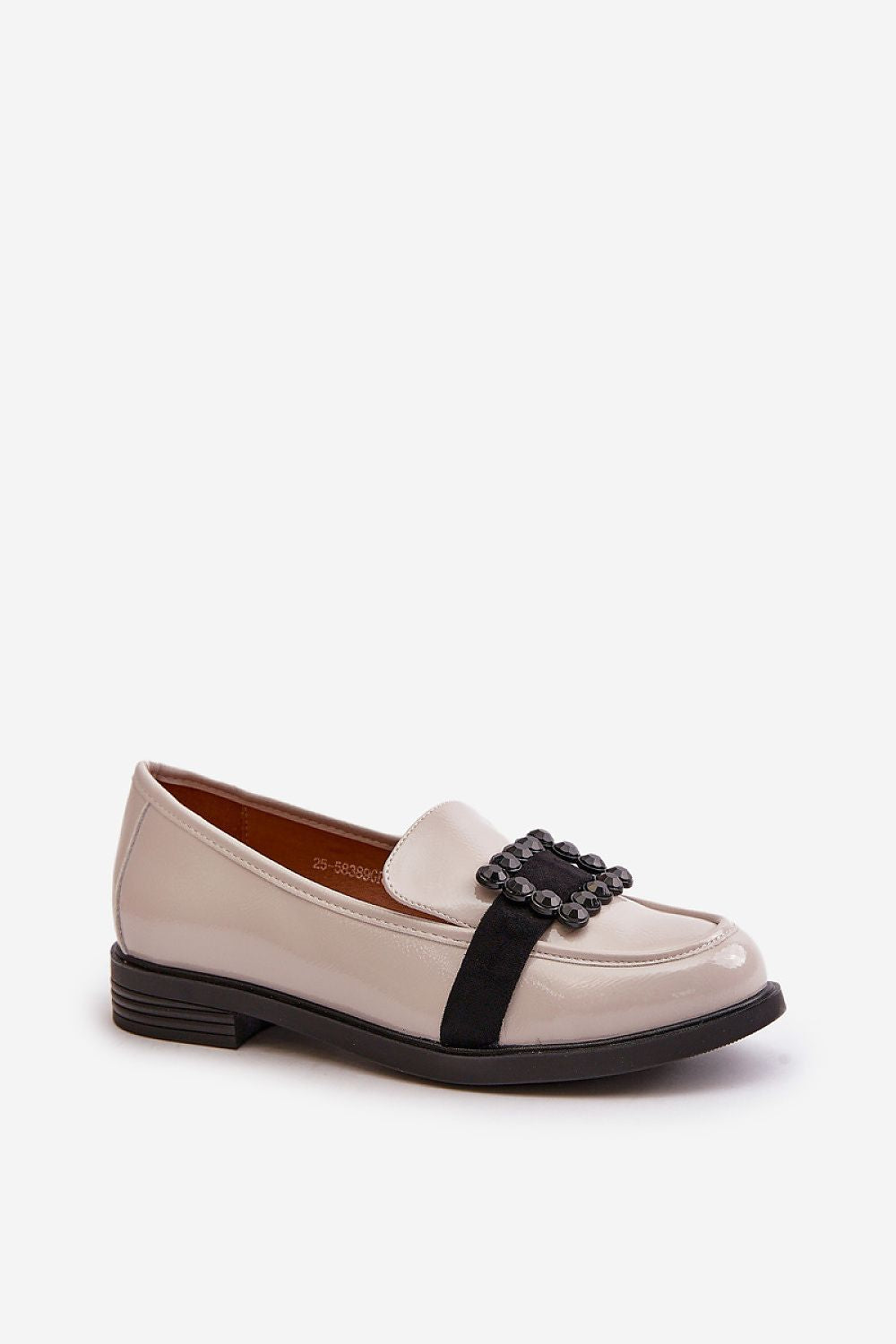 Elegant Vinceza moccasins with a 3cm heel, made from eco leather, ideal for both casual and formal occasions.